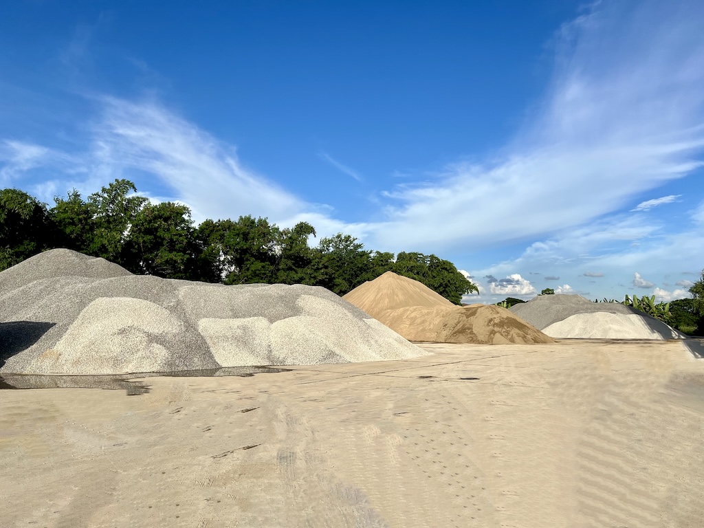 rock, coarse sand, fine sand